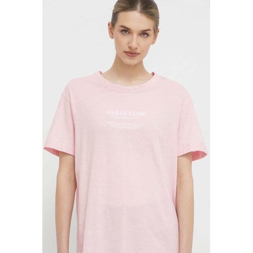 Guess t-shirt bawełniany LEAH damski kolor różowy V4GI05 K8G01 ze sklepu ANSWEAR.com w kategorii Bluzki damskie - zdjęcie 170299572