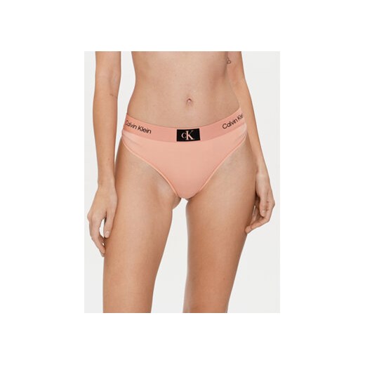 Calvin Klein Underwear Stringi 000QF7248E Różowy ze sklepu MODIVO w kategorii Majtki damskie - zdjęcie 170323314