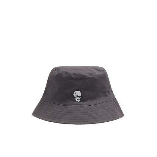 Cropp - Szary kapelusz bucket hat z haftem - szary ze sklepu Cropp w kategorii Kapelusze damskie - zdjęcie 170325563