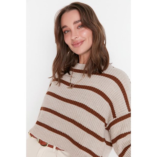 Sweter damski Trendyol z okrągłym dekoltem 