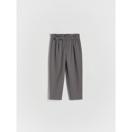 Reserved - Dzianinowe spodnie z kokardką - ciemnoszary ze sklepu Reserved w kategorii Spodnie i półśpiochy - zdjęcie 170382911