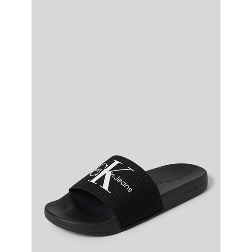 Sandały z nadrukiem z logo ze sklepu Peek&Cloppenburg  w kategorii Klapki damskie - zdjęcie 170395493