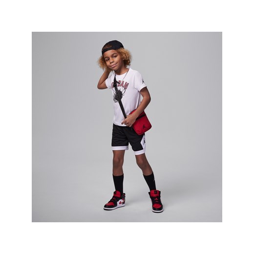 Dwuczęściowy zestaw ze spodenkami dla małych dzieci Jordan Hoop Styles - Czerń ze sklepu Nike poland w kategorii Komplety chłopięce - zdjęcie 170398263