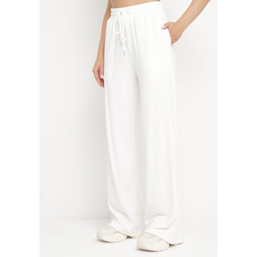 Białe Bawełniane Spodnie z Prostymi Nogawkami i Gumką w Pasie Nortia ze sklepu Born2be Odzież w kategorii Spodnie damskie - zdjęcie 170422202