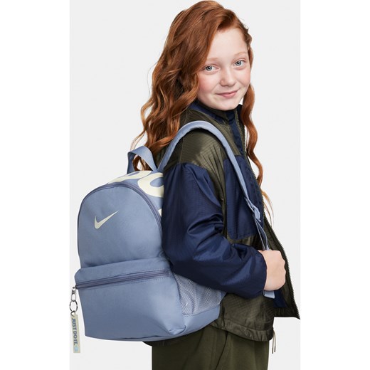 Mały plecak dziecięcy Nike Brasilia JDI (11 l) - Niebieski ze sklepu Nike poland w kategorii Plecaki dla dzieci - zdjęcie 170430724