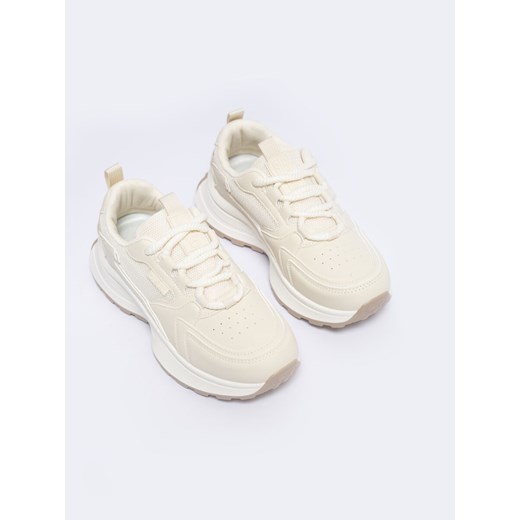 Sneakersy damskie beżowe NN274A105 801 ze sklepu Big Star w kategorii Buty sportowe damskie - zdjęcie 170451711
