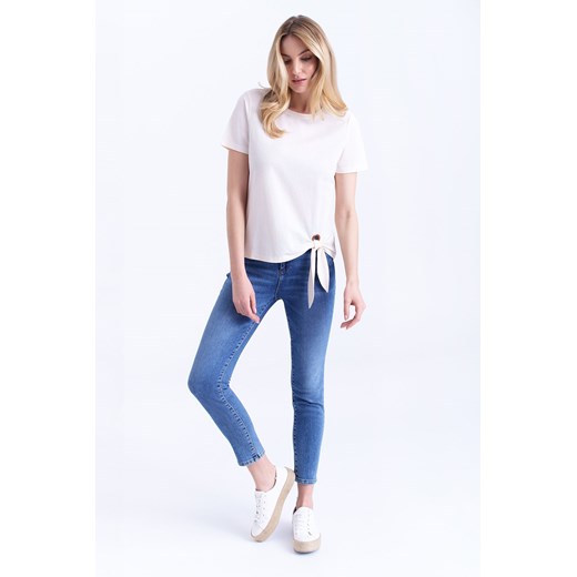 Koszulka damska z ozdobnym wiązaniem biała ze sklepu 5.10.15 w kategorii Bluzki damskie - zdjęcie 170469843