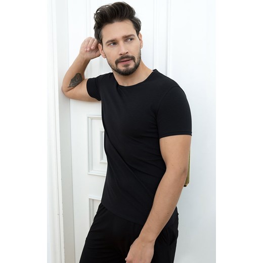 Czarna koszulka męska na krótki rękaw w serek Ikar, Kolor czarny, Rozmiar M, Italian Fashion ze sklepu Intymna w kategorii T-shirty męskie - zdjęcie 170480073