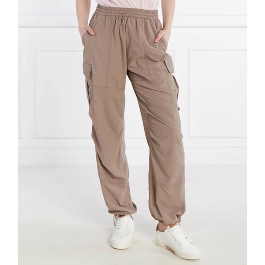UGG Spodnie cargo WINNY | Comfort fit ze sklepu Gomez Fashion Store w kategorii Spodnie damskie - zdjęcie 170493313