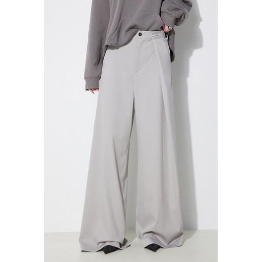 MM6 Maison Margiela spodnie z domieszką wełny kolor szary szerokie high waist S52KA0481 ze sklepu PRM w kategorii Spodnie damskie - zdjęcie 170503432