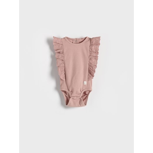 Reserved - Body z falbanami - różowy ze sklepu Reserved w kategorii Body niemowlęce - zdjęcie 170521751