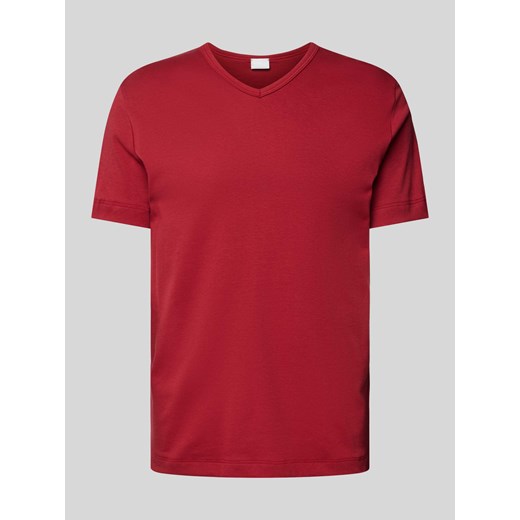 T-shirt z dekoltem w serek ze sklepu Peek&Cloppenburg  w kategorii T-shirty męskie - zdjęcie 170530332