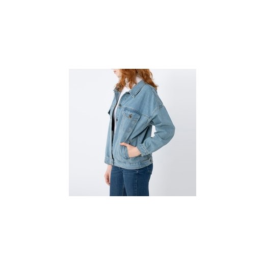 Damska kurtka dżinsowa oversize jasno niebieska ze sklepu WITTCHEN w kategorii Kurtki damskie - zdjęcie 170546194