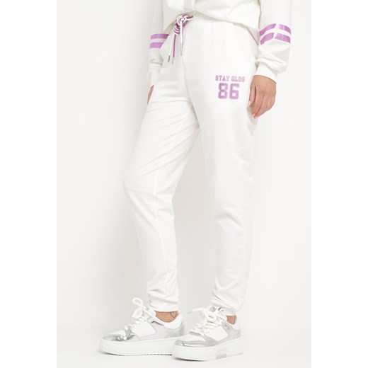 Białe Spodnie Dresowe z Wiązaniem w Pasie i Ozdobnym Nadrukiem Sacaria ze sklepu Born2be Odzież w kategorii Spodnie damskie - zdjęcie 170580584