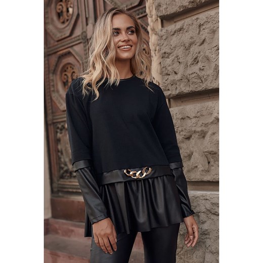 Bluzka damska Makadamia z okrągłym dekoltem 