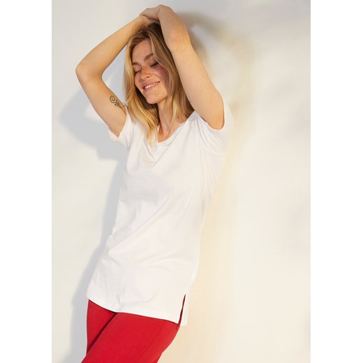 Długi t-shirt basic z dekoltem w serek (2 szt.), krótki rękaw ze sklepu bonprix w kategorii Bluzki damskie - zdjęcie 170604391