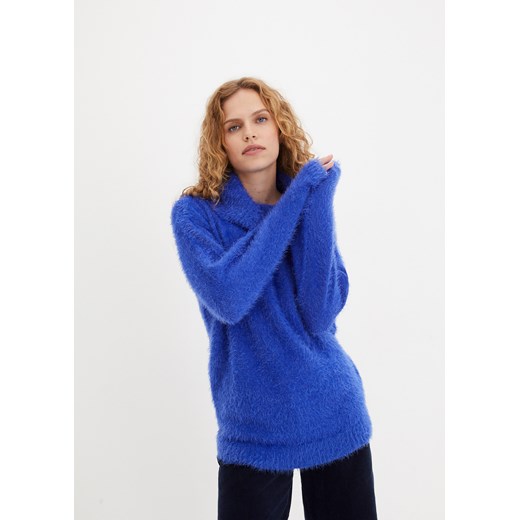 Sweter oversize z przędzy z długim włosem ze sklepu bonprix w kategorii Swetry damskie - zdjęcie 170608984