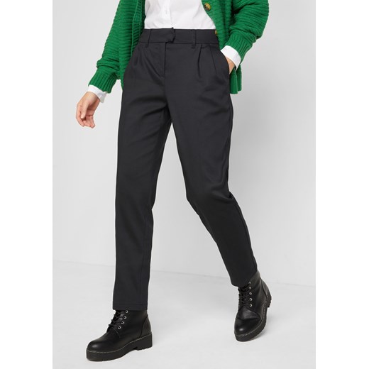 Spodnie bawełniane z zakładkami poniżej talii ze sklepu bonprix w kategorii Spodnie damskie - zdjęcie 170610493