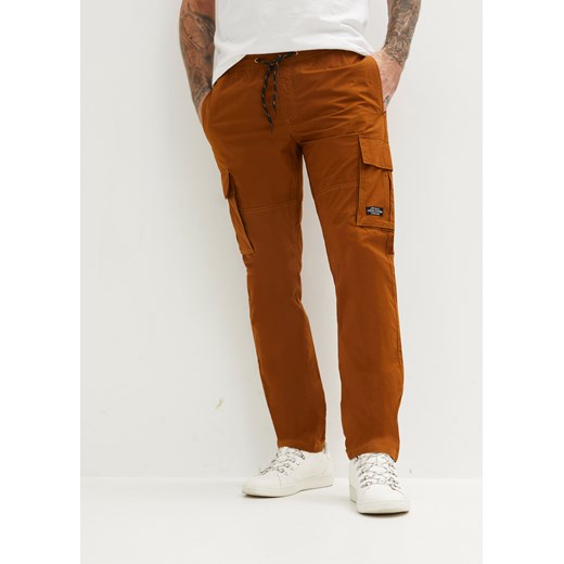 Spodnie bojówki z gumką w talii Regular Fit Straight ze sklepu bonprix w kategorii Spodnie męskie - zdjęcie 170612141