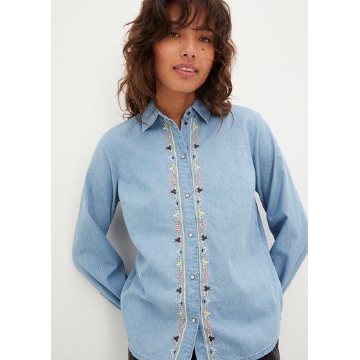 Bluzka dżinsowa oversized z haftem ze sklepu bonprix w kategorii Koszule damskie - zdjęcie 170613470