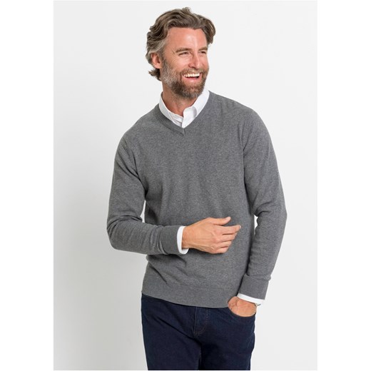 Sweter z dekoltem w serek ze sklepu bonprix w kategorii Swetry męskie - zdjęcie 170614672