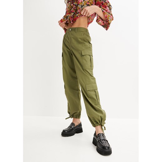 Spodnie bojówki ze sklepu bonprix w kategorii Spodnie damskie - zdjęcie 170614772