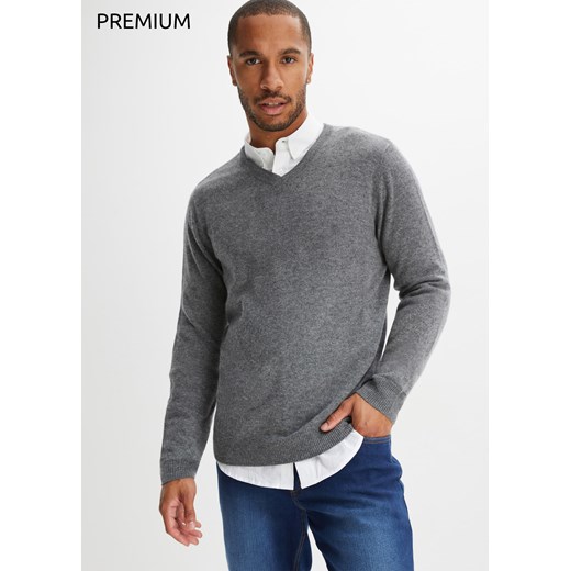 Sweter z wełny z domieszką materiału Good Cashmere Standard®, z dekoltem w serek ze sklepu bonprix w kategorii Swetry męskie - zdjęcie 170617182