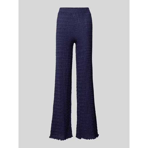 Spodnie z fakturowanym wzorem ze sklepu Peek&Cloppenburg  w kategorii Spodnie damskie - zdjęcie 170635194