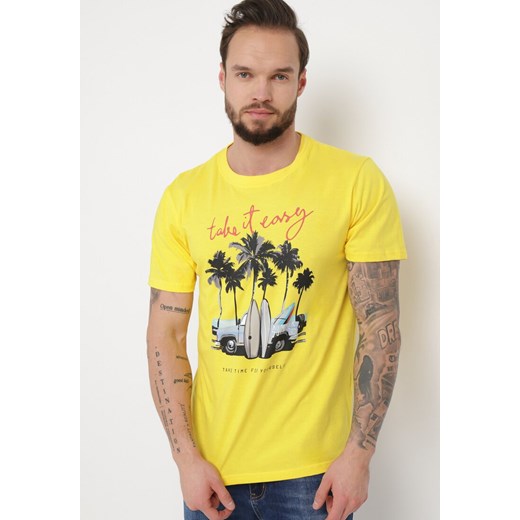 Żółta Bawełniana Koszulka z Nadrukiem na Przodzie Kenora ze sklepu Born2be Odzież w kategorii T-shirty męskie - zdjęcie 170646483