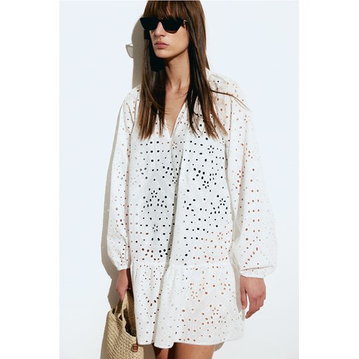H & M - Sukienka tunikowa z haftem angielskim - Biały ze sklepu H&M w kategorii Sukienki - zdjęcie 170667194