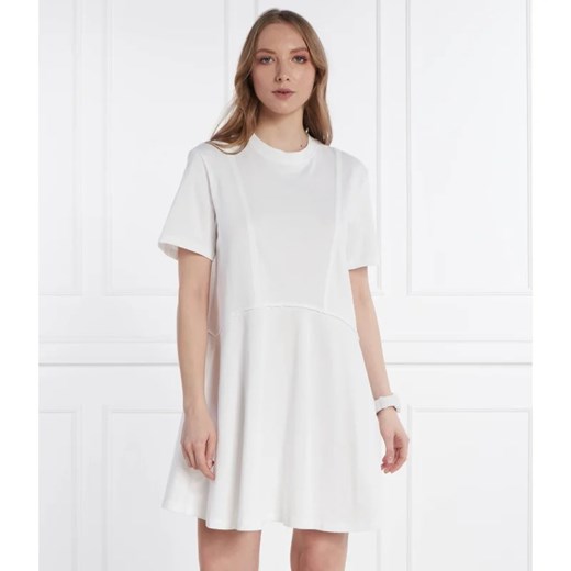 Sukienka UGG mini z krótkim rękawem biała 