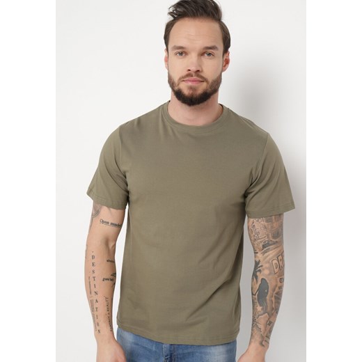 Zielona  Bawełniana Koszulka Klasyczna Kelnadia ze sklepu Born2be Odzież w kategorii T-shirty męskie - zdjęcie 170701612
