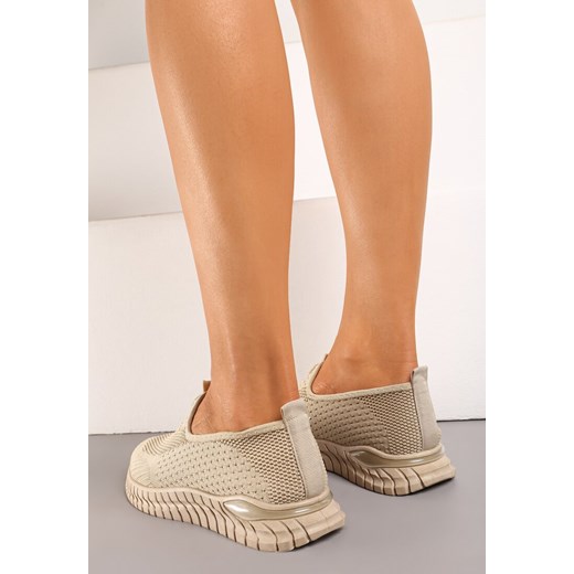 Buty sportowe damskie Born2be