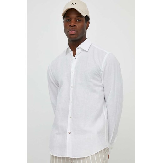 BOSS koszula lniana kolor biały regular z kołnierzykiem klasycznym 50513661 ze sklepu ANSWEAR.com w kategorii Koszule męskie - zdjęcie 170733344