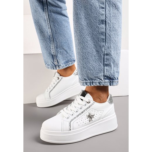 Białe Sneakersy na Grubej Podeszwie z Brokatowymi Akcentami i Metaliczną Aplikacją Owada Lolienta ze sklepu born2be.pl w kategorii Buty sportowe damskie - zdjęcie 170735142