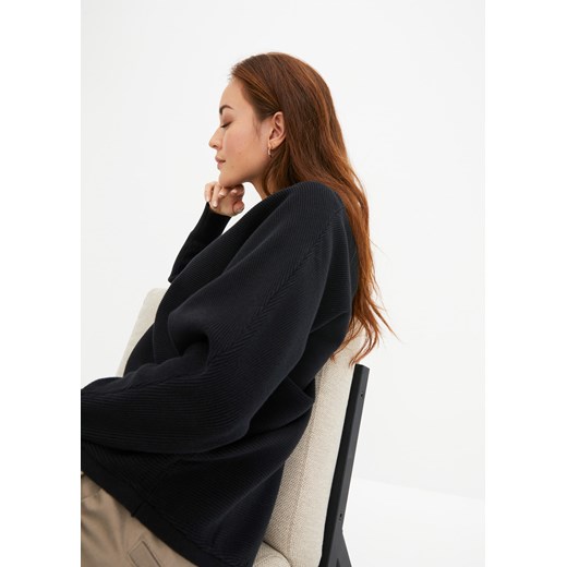 "Sweter w prążek ""oversize""" ze sklepu bonprix w kategorii Swetry damskie - zdjęcie 170742393