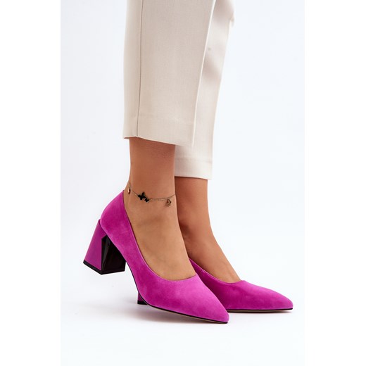 Czółenka Vinceza na słupku 