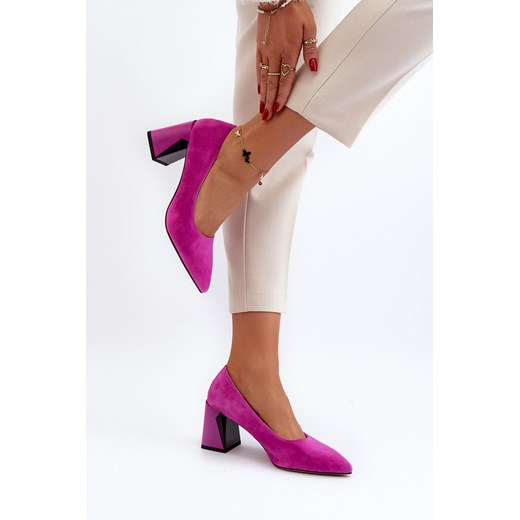 Czółenka Vinceza na słupku na lato z zamszu 