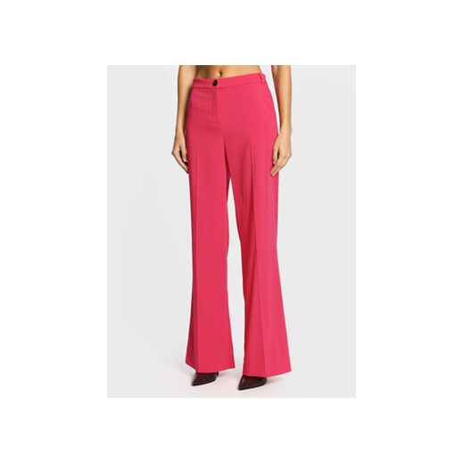 Patrizia Pepe Spodnie materiałowe 2P1469/A6F5-M430 Różowy Relaxed Fit ze sklepu MODIVO w kategorii Spodnie damskie - zdjęcie 170804653