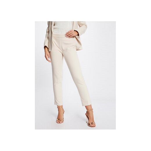 Morgan Spodnie materiałowe 211-PROSY.F Beżowy Slim Fit ze sklepu MODIVO w kategorii Spodnie damskie - zdjęcie 170805090