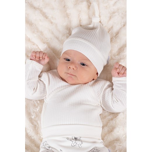 Prążkowana bawełniana czapka niemowlęca kremowa ze sklepu 5.10.15 w kategorii Czapki dziecięce - zdjęcie 170807963