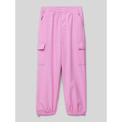 Spodnie dresowe o luźnym kroju z kieszeniami cargo ze sklepu Peek&Cloppenburg  w kategorii Spodnie dziewczęce - zdjęcie 170822031