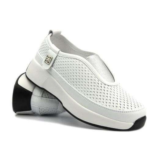 Ażurowe sneakersy damskie - Sokolski HW W24-456, białe ze sklepu ulubioneobuwie w kategorii Buty sportowe damskie - zdjęcie 170825032