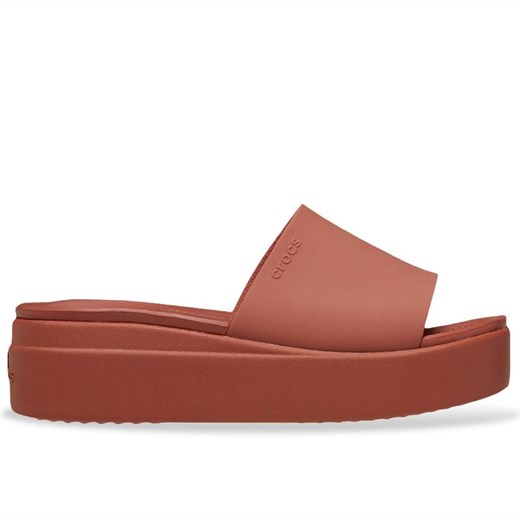 Klapki Crocs Brooklyn Slide 208728-2DT - brązowe ze sklepu streetstyle24.pl w kategorii Klapki damskie - zdjęcie 170850670