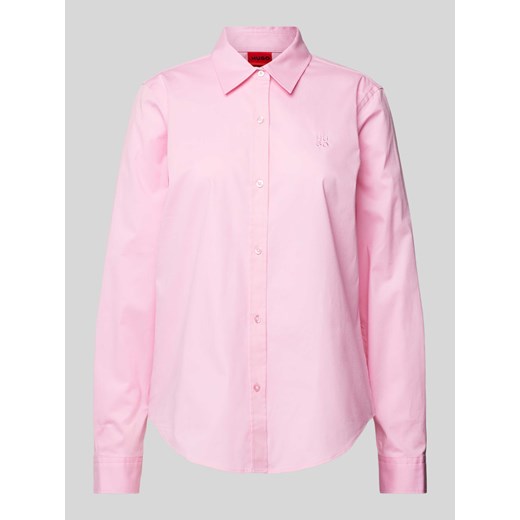 Bluzka koszulowa z wyhaftowanym logo model ‘THE ESSENTIAL’ ze sklepu Peek&Cloppenburg  w kategorii Koszule damskie - zdjęcie 170869350