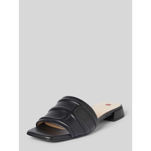 Sandały w jednolitym kolorze ze sklepu Peek&Cloppenburg  w kategorii Klapki damskie - zdjęcie 170885603