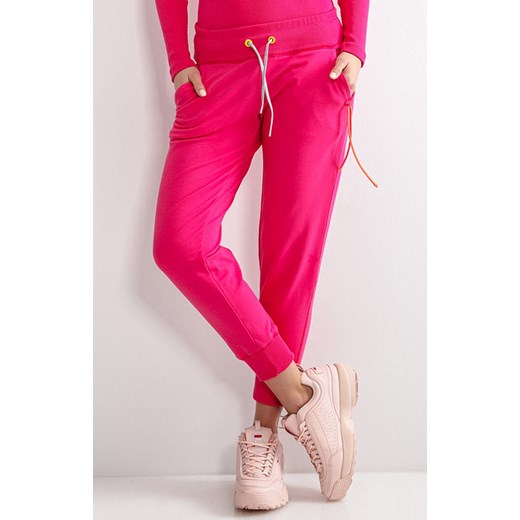 Różowe spodnie dresowe damskie F1175, Kolor różowy, Rozmiar S/M, Fobya ze sklepu Primodo w kategorii Spodnie damskie - zdjęcie 170888134