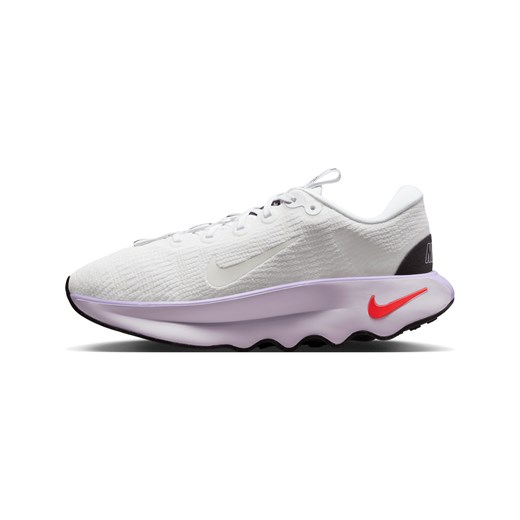 Damskie buty do chodzenia Nike Motiva - Biel ze sklepu Nike poland w kategorii Buty sportowe damskie - zdjęcie 170914181
