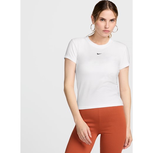 T-shirt damski Nike Sportswear Chill Knit - Biel ze sklepu Nike poland w kategorii Bluzki damskie - zdjęcie 170914514