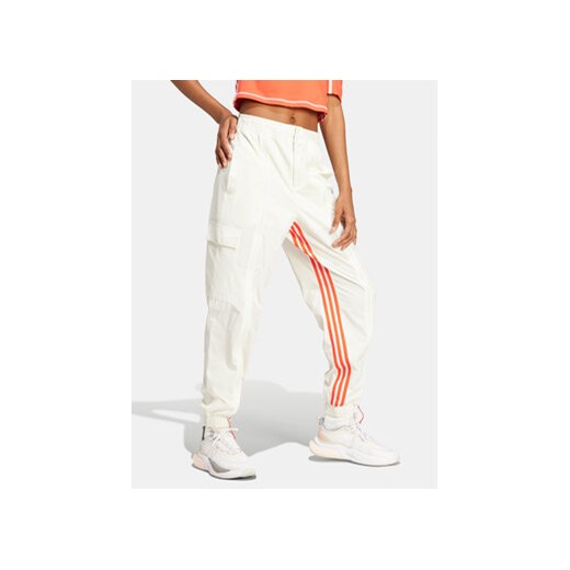 adidas Spodnie dresowe Dance All-Gender Versatile IS0904 Biały Loose Fit ze sklepu MODIVO w kategorii Spodnie damskie - zdjęcie 170942493